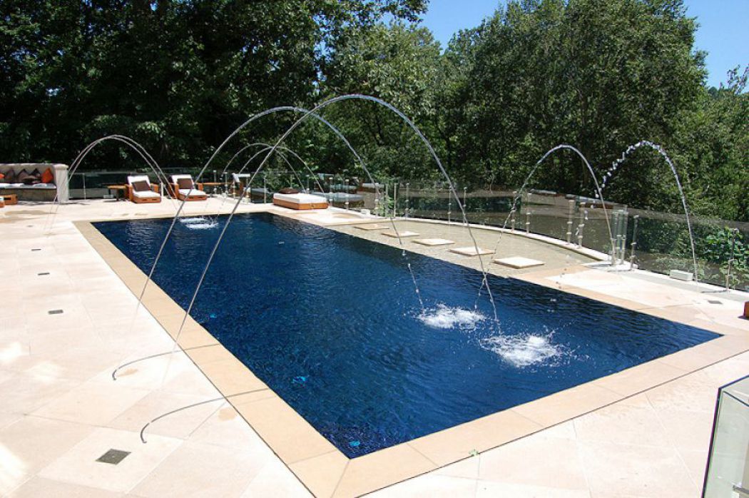 Ambassador's Mansion pool