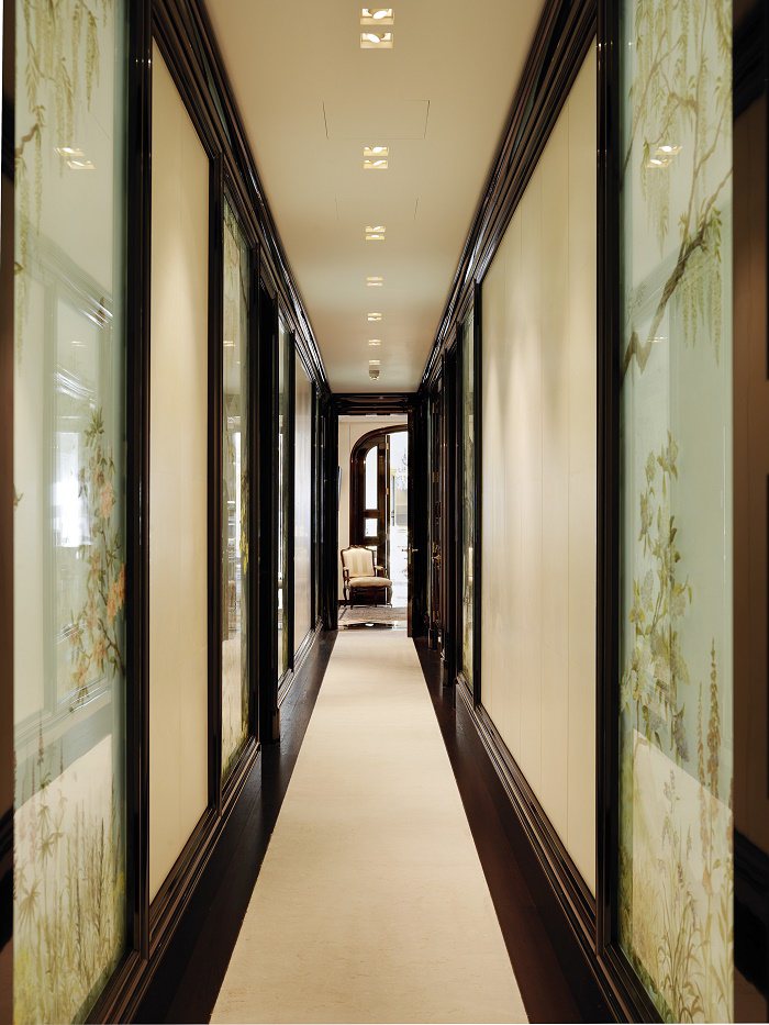 Classic Mayfair penthouse bedroom hallway