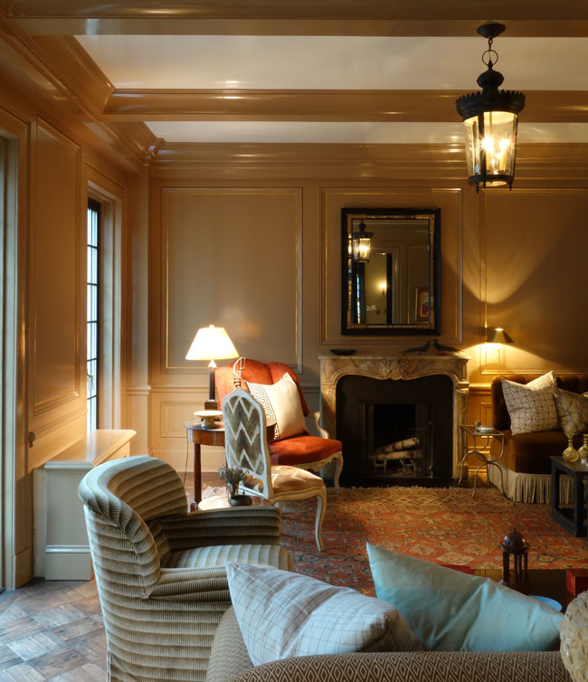 Kedigian streamlined classic apartment living room C
