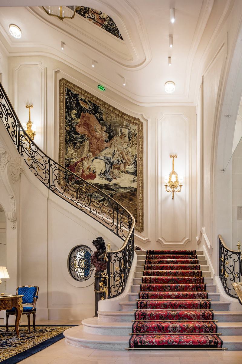 PARIS RITZ French design grand staircase