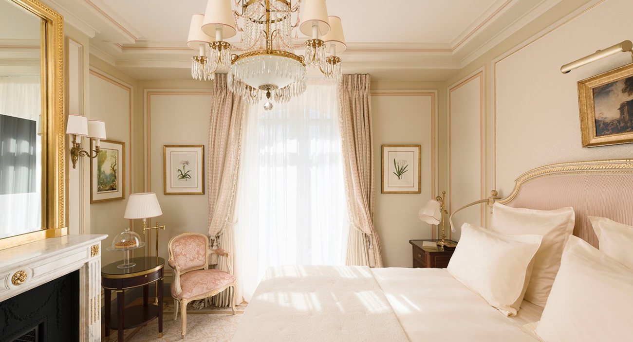 The Paris Ritz Hotel On The Place Vendome Reopens - Pursuitist