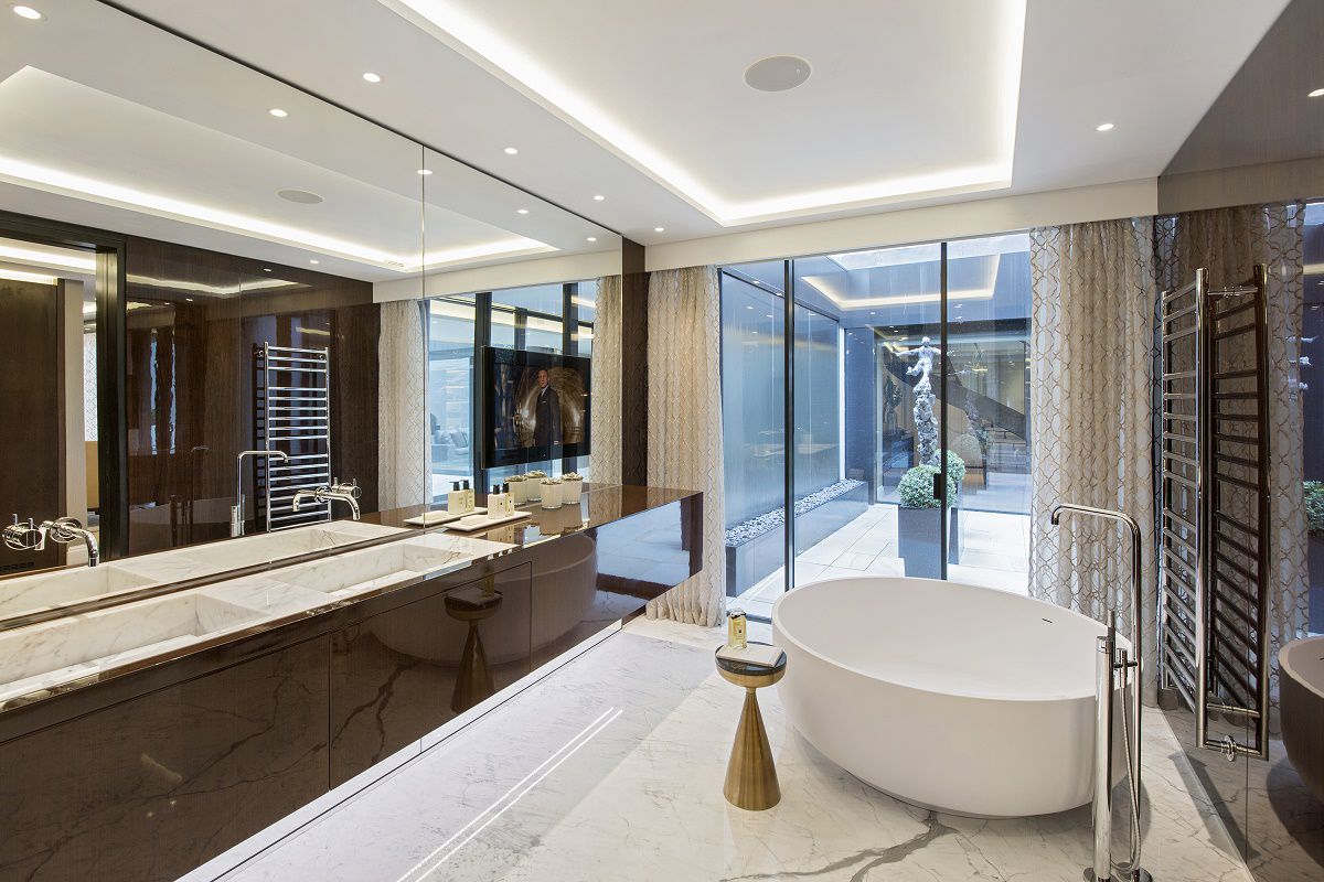 park crescent luxury homes bathroom suite A