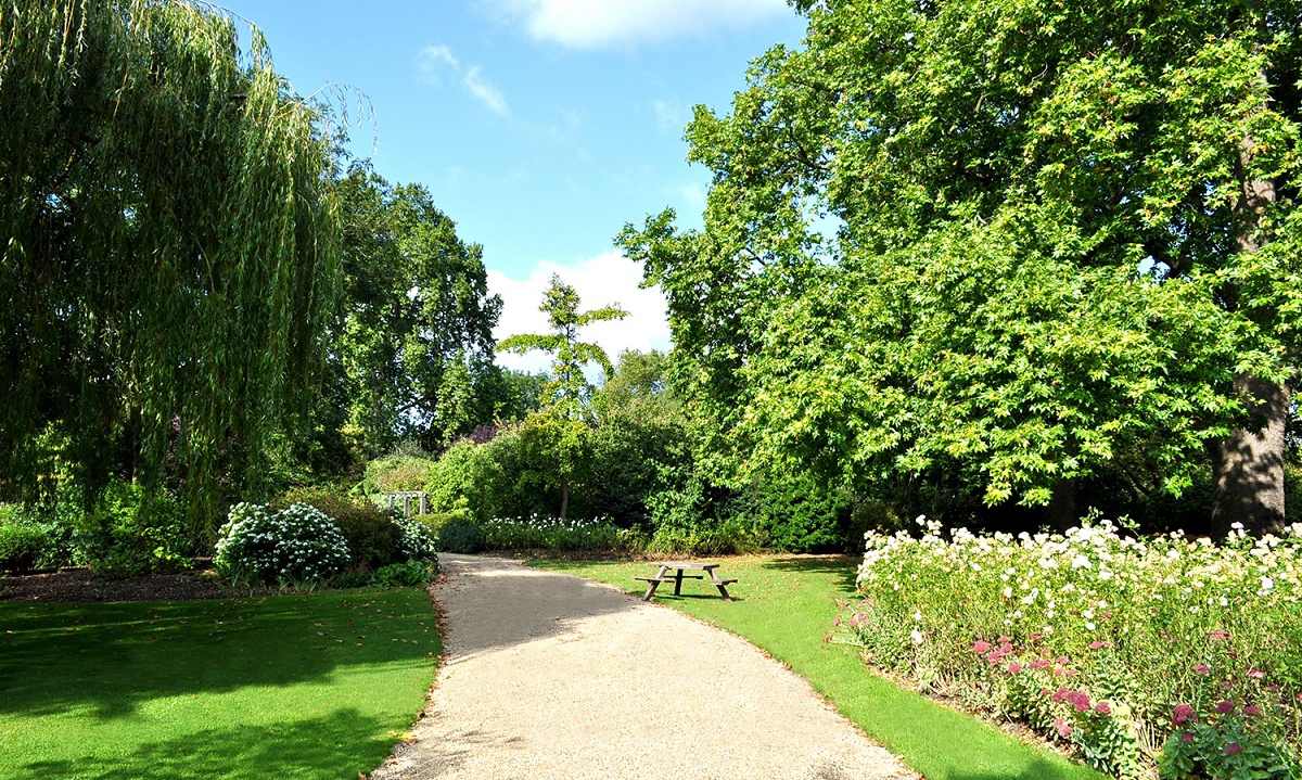 park crescent luxury homes garden parks