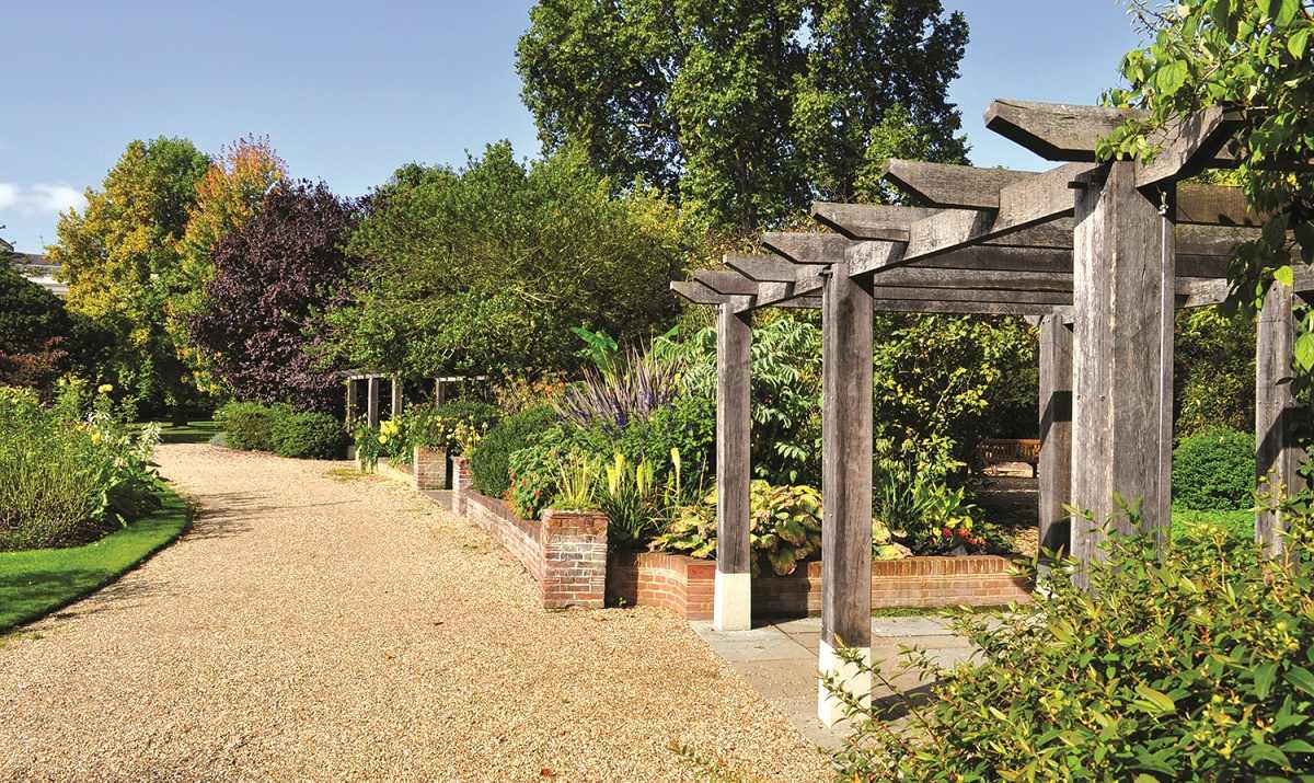 park crescent luxury homes garden passageways