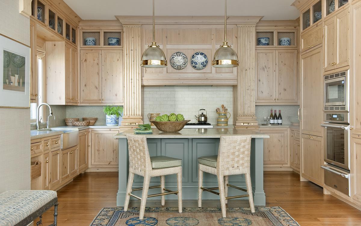 Suzanne Tucker traditional style kitchen