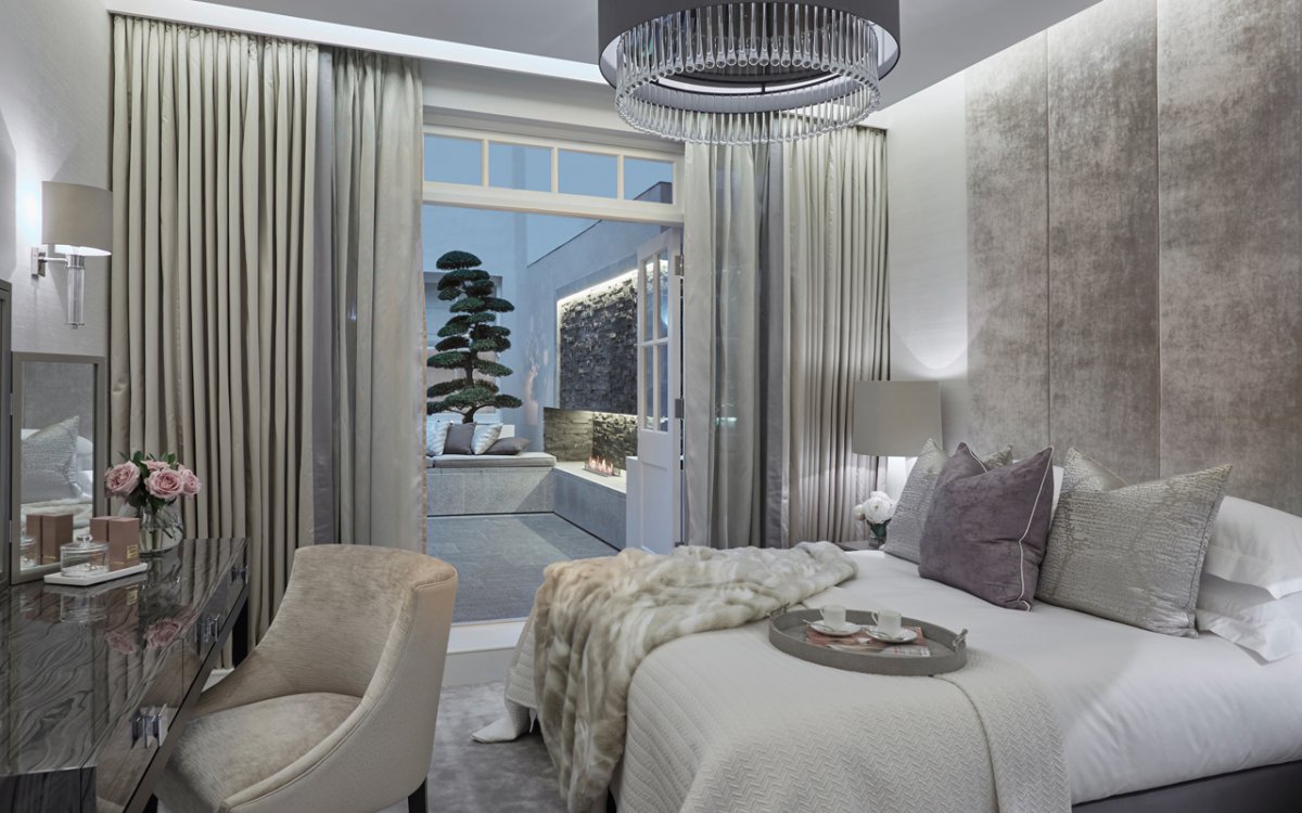 Laura Hammett classic contemporary Marylebone bedroom