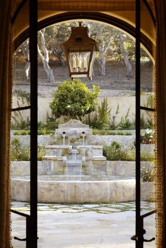 California Mediterranean: Enchanted Oaks - DK Decor